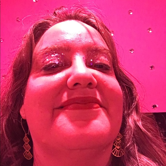 Meet your Posher, Jenne - Picture 1 of 1